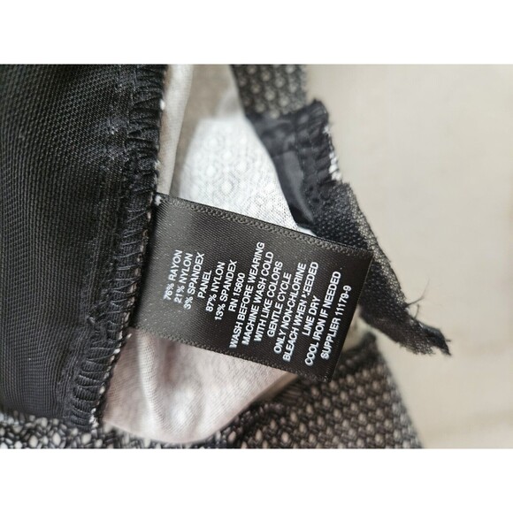 Liz Claiborne Career Classic Emma Pants in Size 14 - Picture 8 of 8